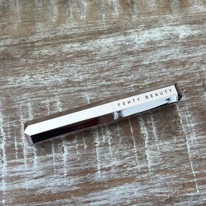 Fenty Beauty Matte lipstick